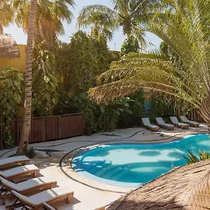 4* Hotel Exe El Pueblito
